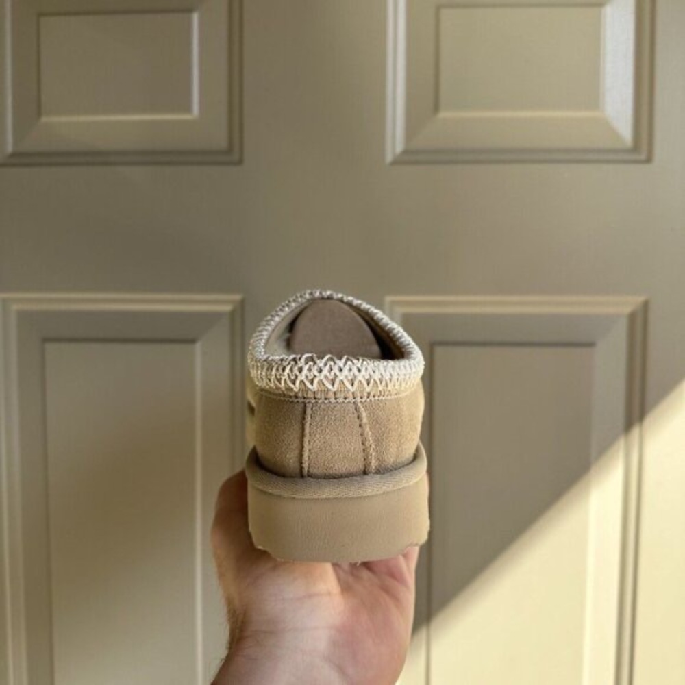 ??????UGG Tasman Slippers Mustard Seed